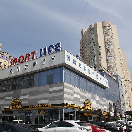 Solo Apartment Dragomanova Kiev Buitenkant foto