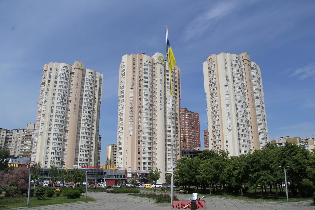 Solo Apartment Dragomanova Kiev Buitenkant foto