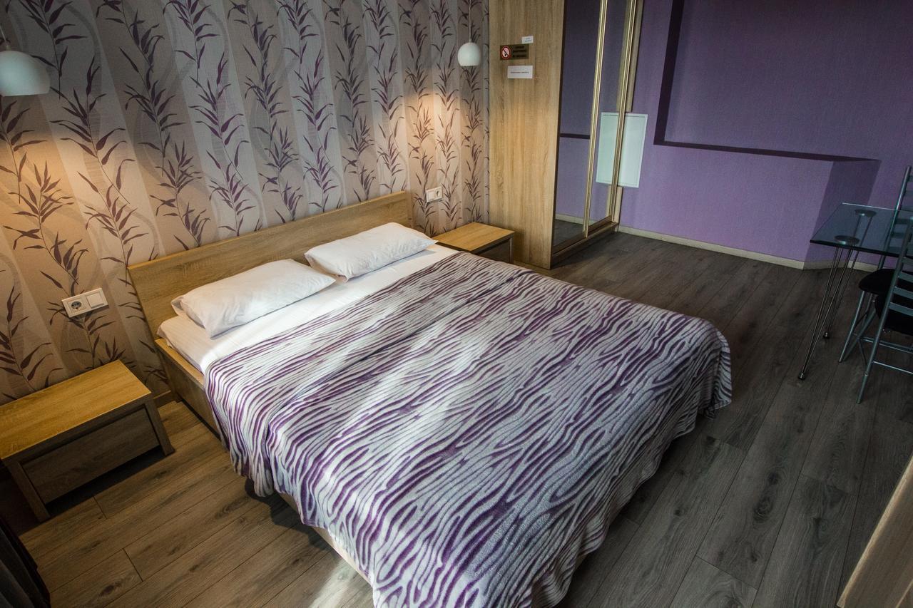 Solo Apartment Dragomanova Kiev Buitenkant foto